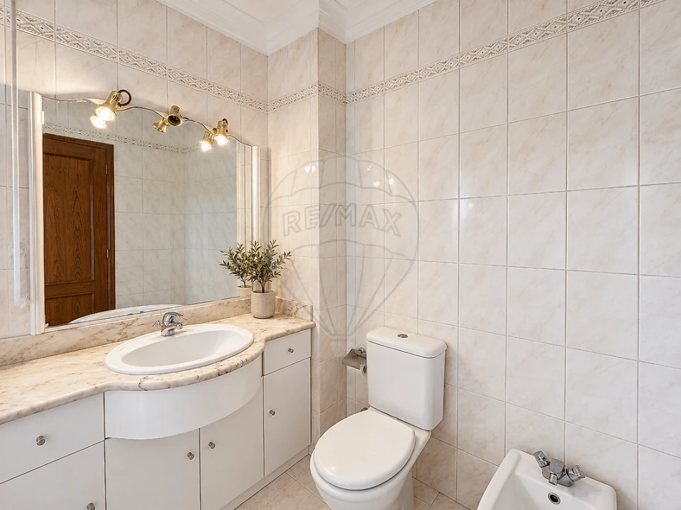 Apartamento T3 para Venda em Nogueira e Silva Escura Foto 15