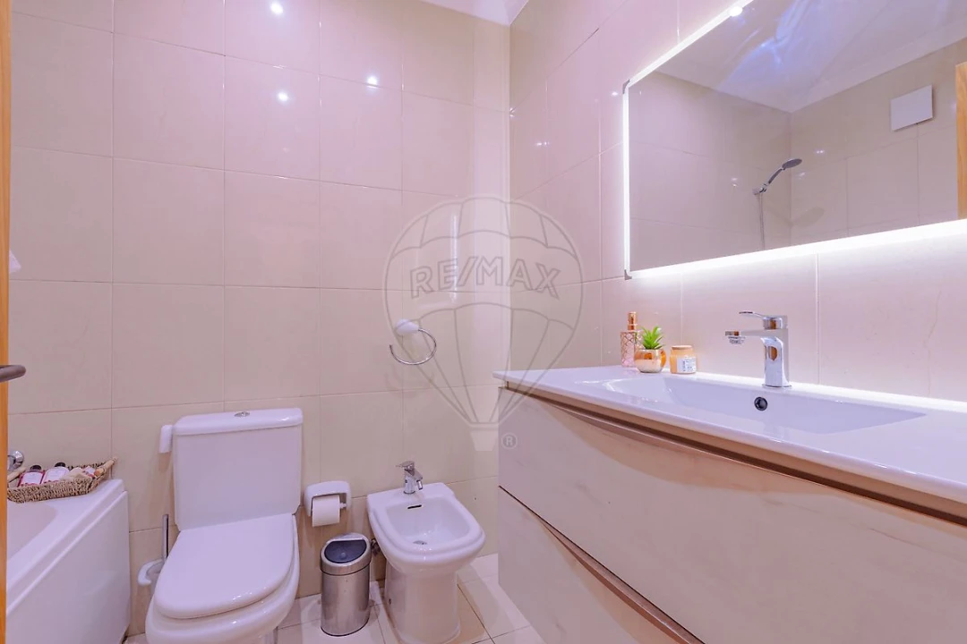 Apartamento T2 para Venda em Moreira Foto 24
