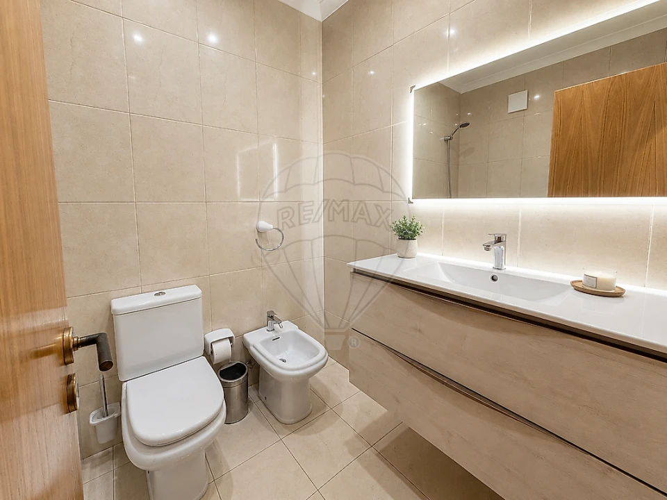 Apartamento T2 para Venda em Moreira Foto 4
