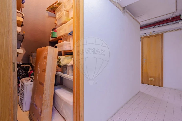 Apartamento T2 para Venda em Moreira Foto 6