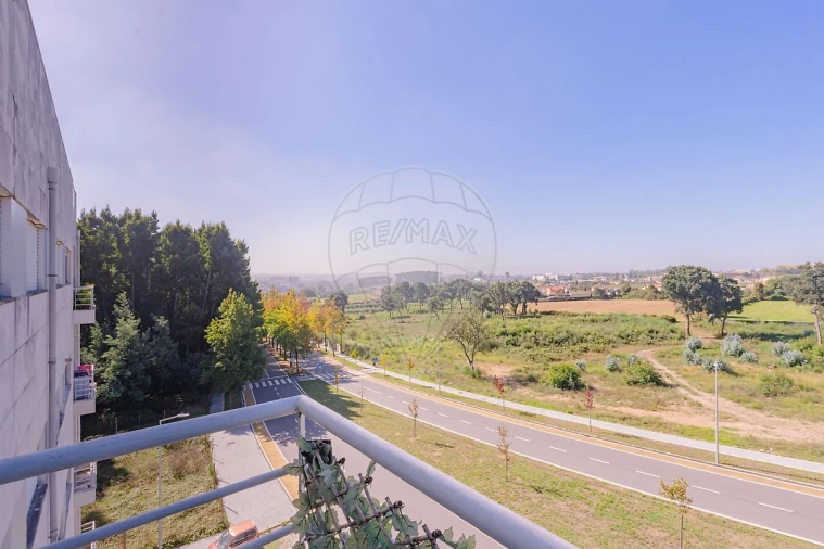 Apartamento T2 para Venda em Moreira Foto 13