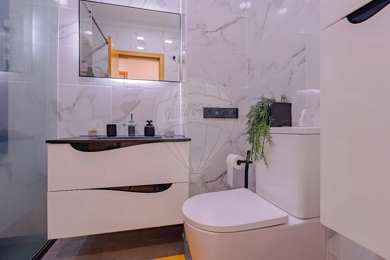 Apartamento T2 para Venda em Moreira Foto 32