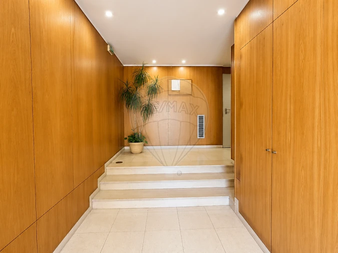Apartamento T2 para Venda em Moreira Foto 9