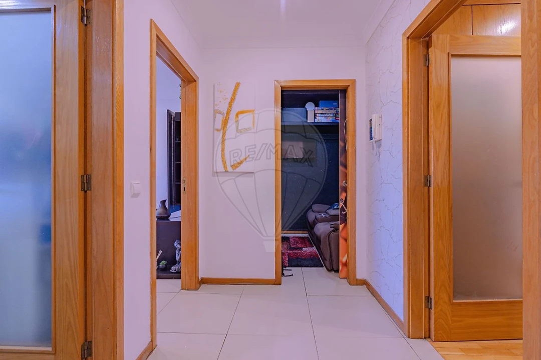 Apartamento T2 para Venda em Moreira Foto 23