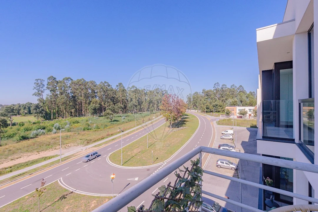 Apartamento T2 para Venda em Moreira Foto 15