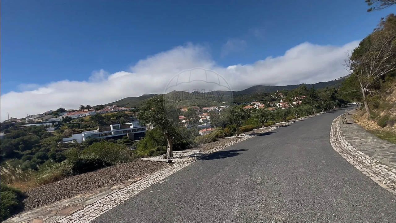 Moradia T3 para Venda em Alcabideche Foto 14