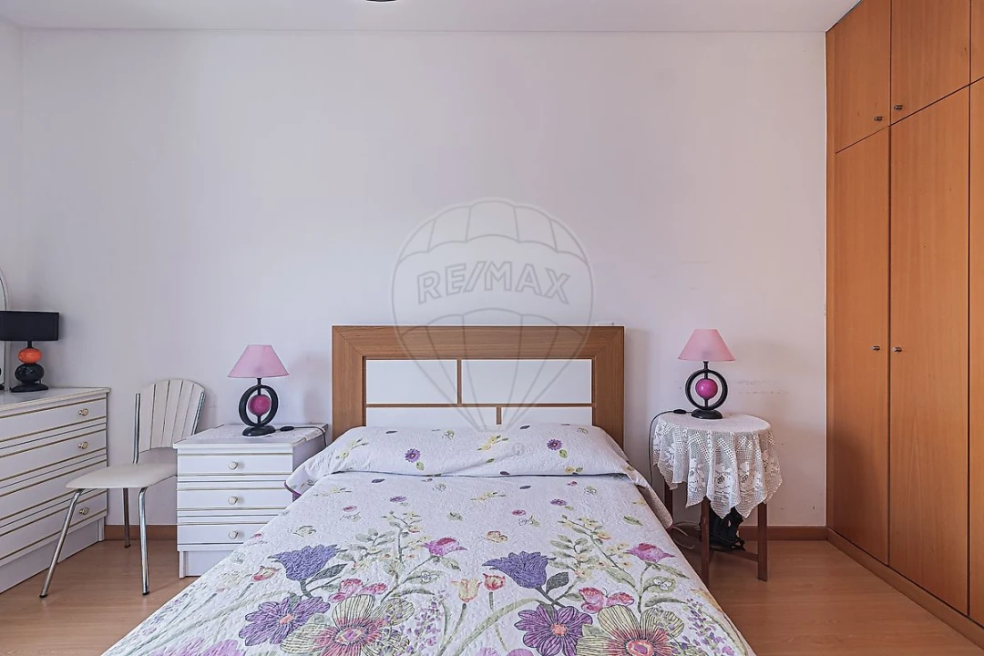 Apartamento T2 para Venda em Algueirão-Mem Martins Foto 33