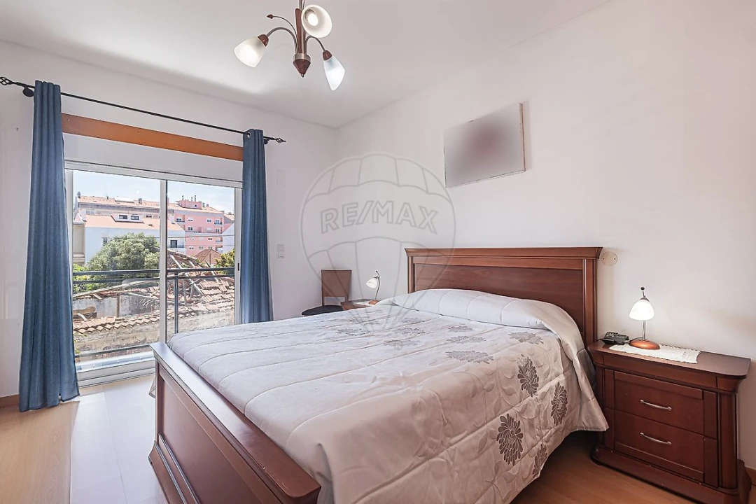 Apartamento T2 para Venda em Algueirão-Mem Martins Foto 39
