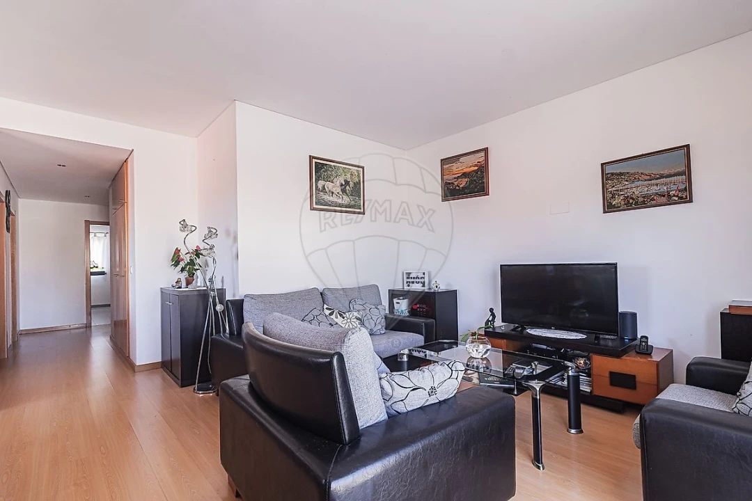 Apartamento T2 para Venda em Algueirão-Mem Martins Foto 6