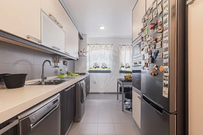 Apartamento T2 para Venda em Algueirão-Mem Martins