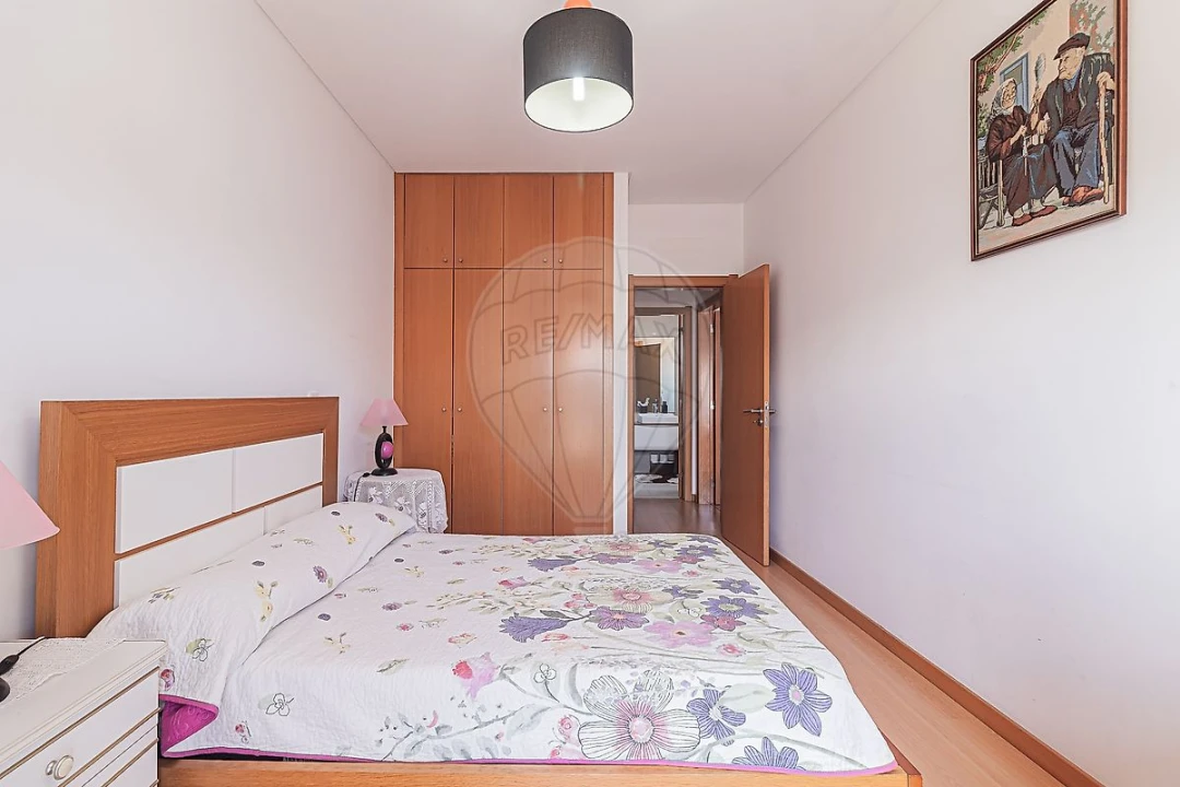 Apartamento T2 para Venda em Algueirão-Mem Martins Foto 34