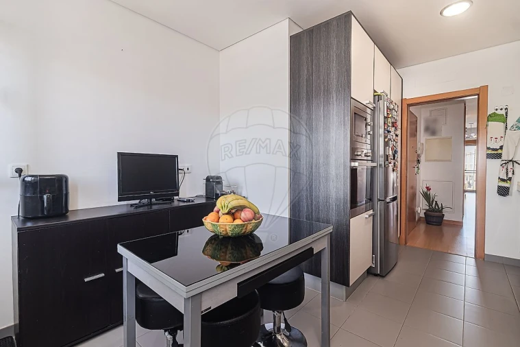 Apartamento T2 para Venda em Algueirão-Mem Martins Foto 24
