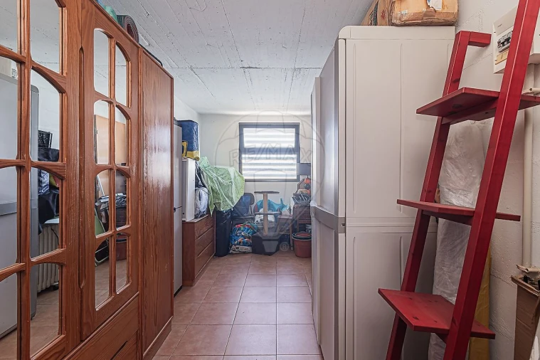 Apartamento T2 para Venda em Algueirão-Mem Martins Foto 50