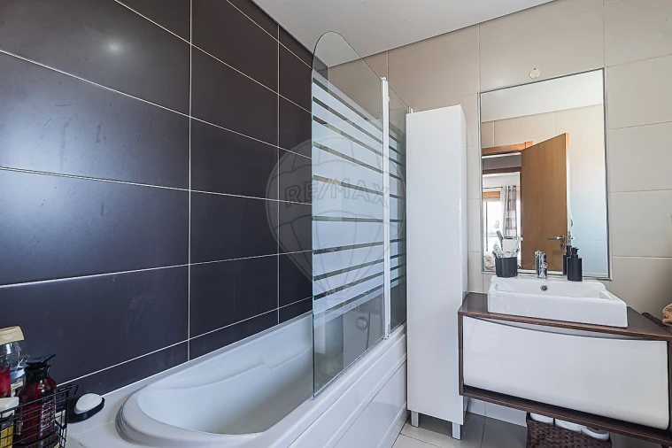 Apartamento T2 para Venda em Algueirão-Mem Martins Foto 30