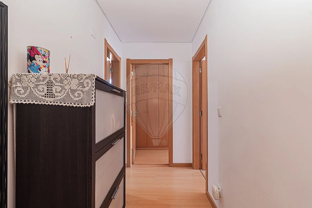Apartamento T2 para Venda em Algueirão-Mem Martins Foto 27