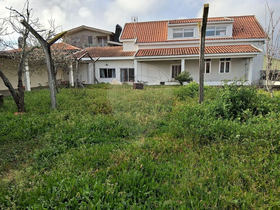 Moradia T4 para Venda em Gião Foto 2
