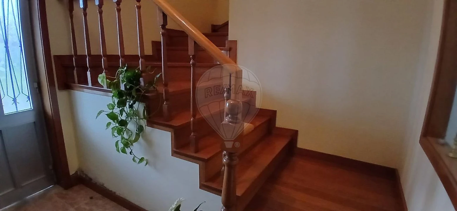 Moradia T4 para Venda em Gião Foto 8