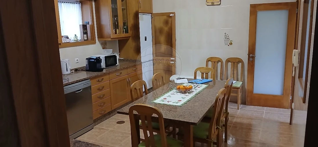 Moradia T4 para Venda em Gião Foto 10