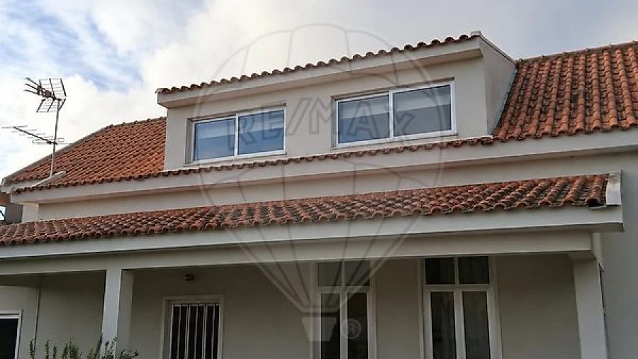 Moradia T4 para Venda em Gião