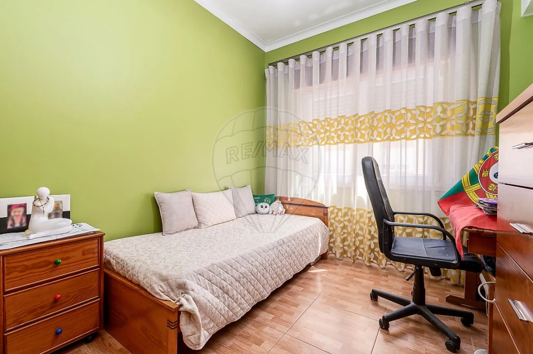 Apartamento T4 para Venda em Pinhal Novo Foto 15