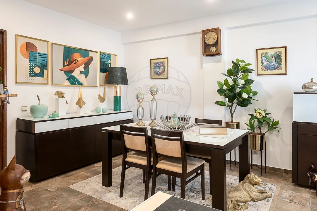 Apartamento T4 para Venda em Pinhal Novo Foto 4
