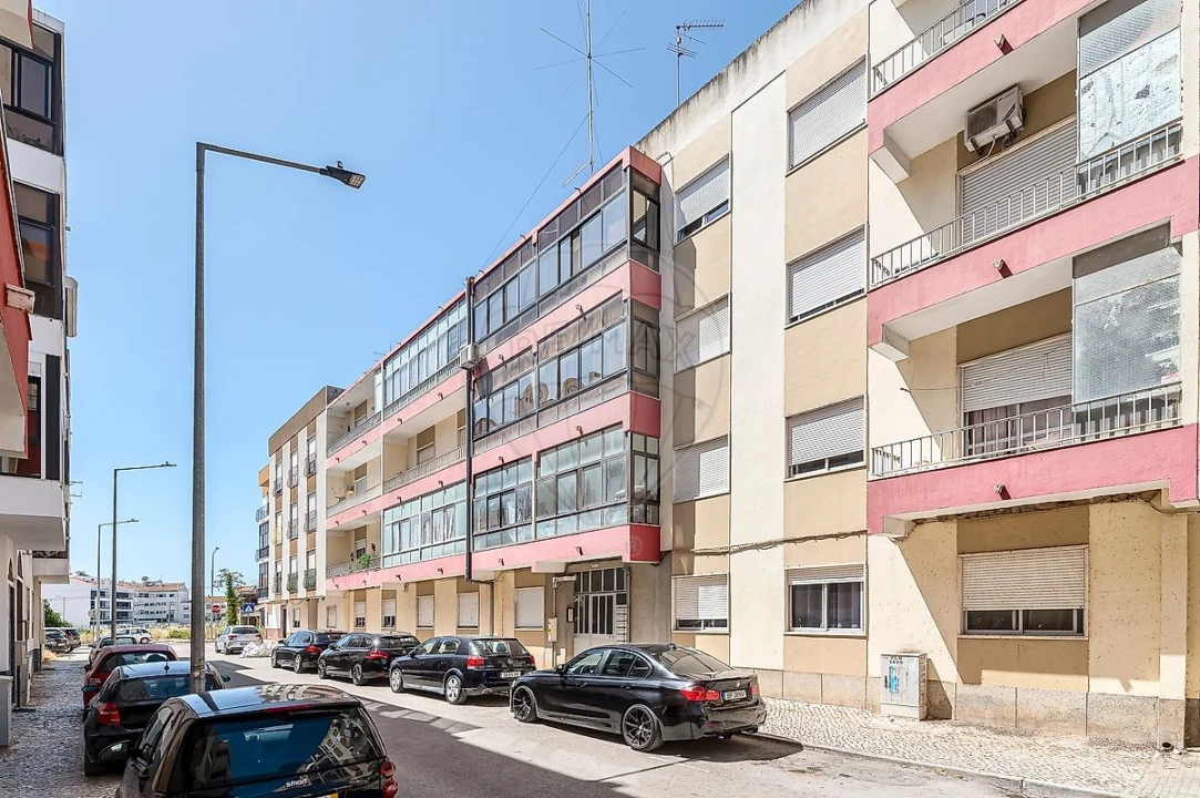 Apartamento T4 para Venda em Pinhal Novo Foto 35