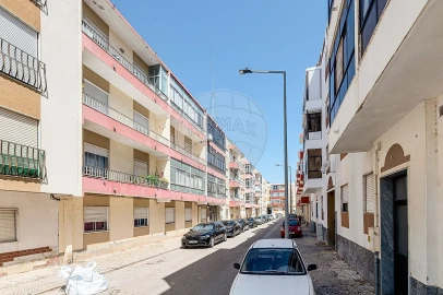 Apartamento T4 para Venda em Pinhal Novo