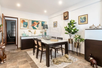 Apartamento T4 para Venda em Pinhal Novo