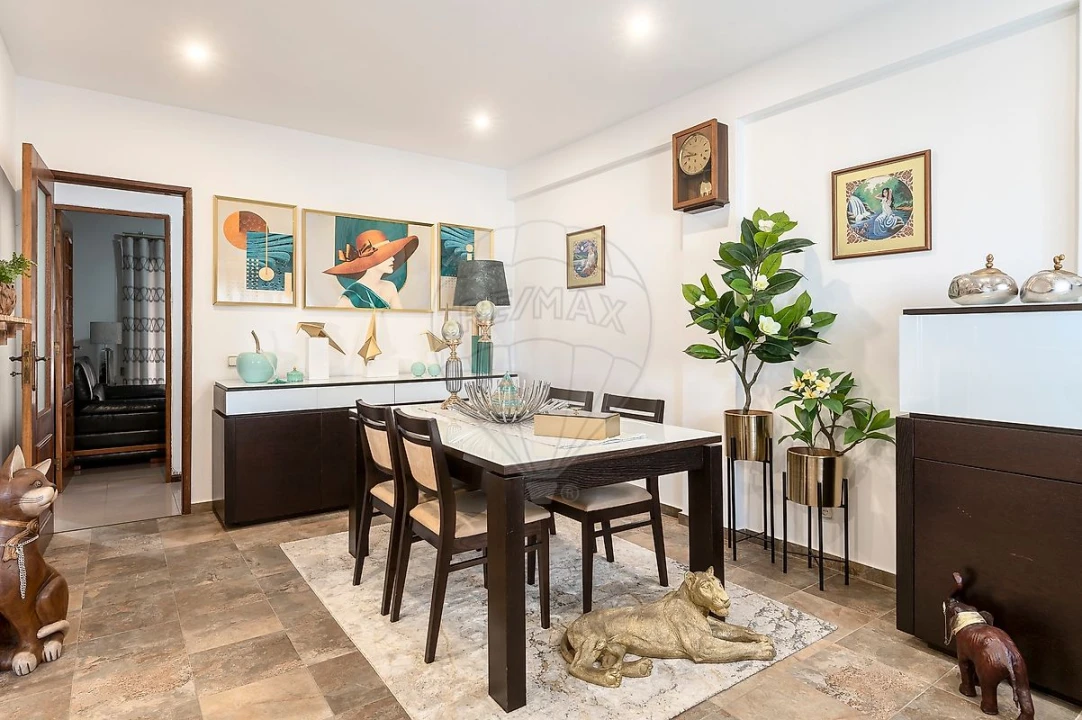 Apartamento T4 para Venda em Pinhal Novo Foto 1