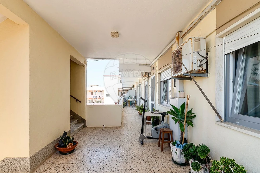 Apartamento T4 para Venda em Pinhal Novo Foto 31