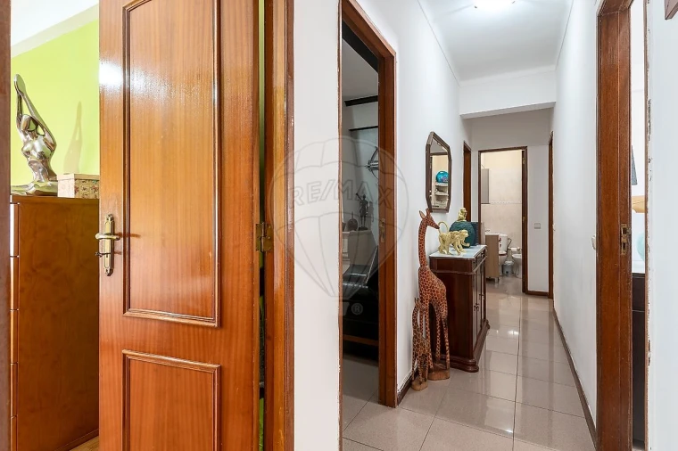 Apartamento T4 para Venda em Pinhal Novo Foto 12