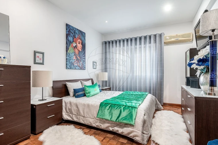 Apartamento T4 para Venda em Pinhal Novo Foto 26