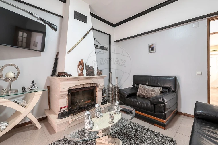 Apartamento T4 para Venda em Pinhal Novo Foto 18