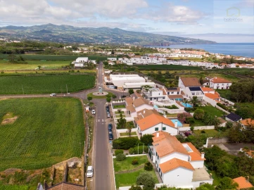 Moradia T3 para Venda em Fenais da Luz