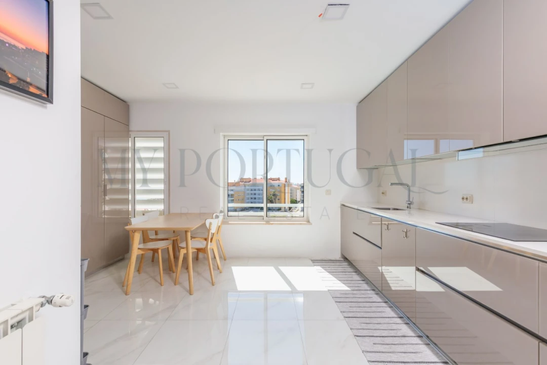 Apartamento T3 para Arrendamento em Carcavelos e Parede Foto 26
