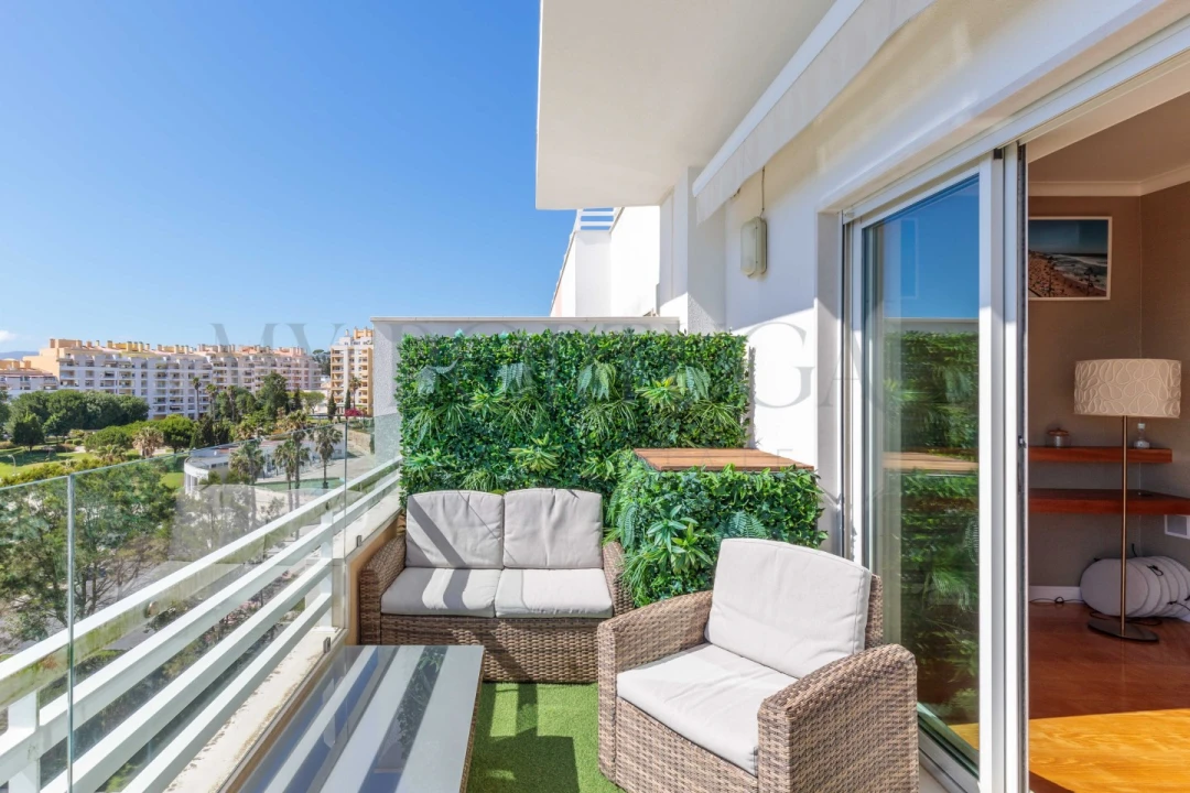 Apartamento T3 para Arrendamento em Carcavelos e Parede Foto 9