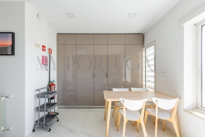 Apartamento T3 para Arrendamento em Carcavelos e Parede