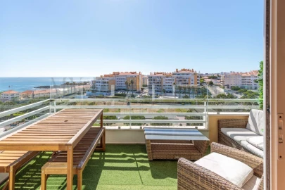 Apartamento T3 para Arrendamento em Carcavelos e Parede