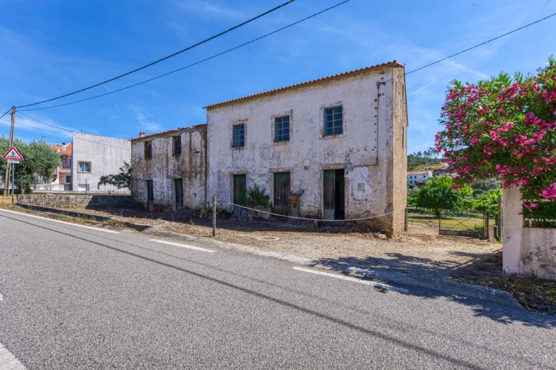 Moradia T4 para Venda em Mação, Penhascoso e Aboboreira Foto 1