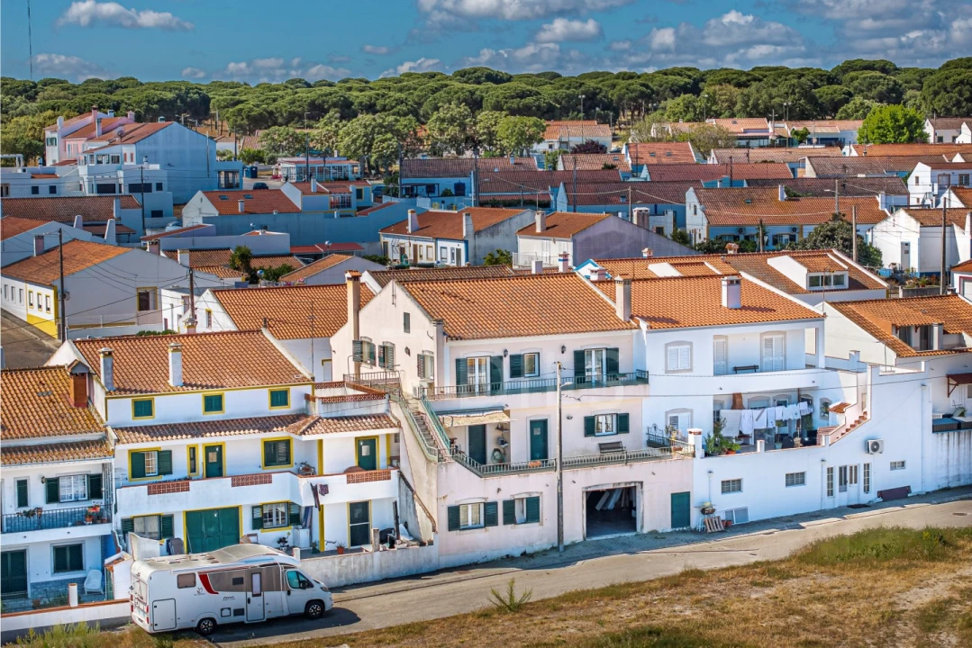 Moradia T4 para Venda em Santa Maria do Castelo e Santiago e Santa Susana Foto 16