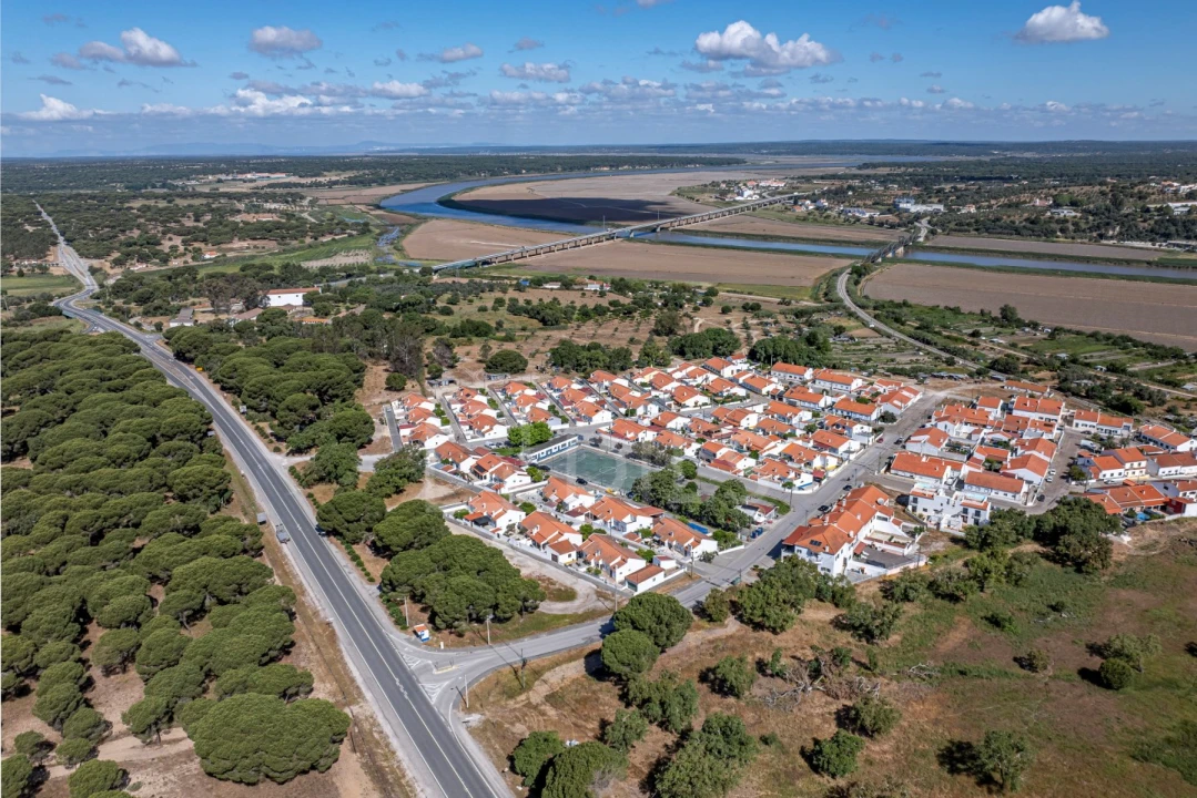 Moradia T4 para Venda em Santa Maria do Castelo e Santiago e Santa Susana Foto 25