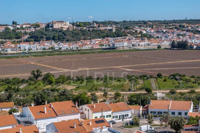 Moradia T4 para Venda em Santa Maria do Castelo e Santiago e Santa Susana