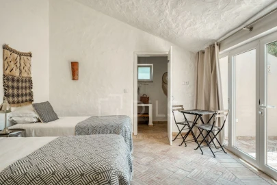 Moradia T2 para Venda em Santa Maria do Castelo e Santiago e Santa Susana