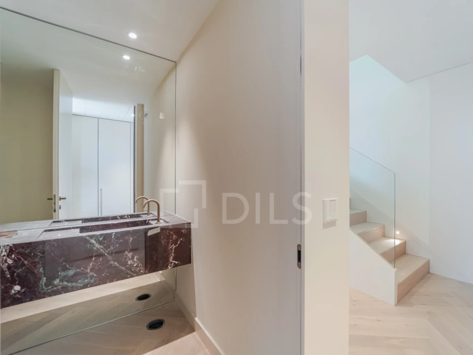 Apartamento T4 para Venda em Campanhã Foto 35