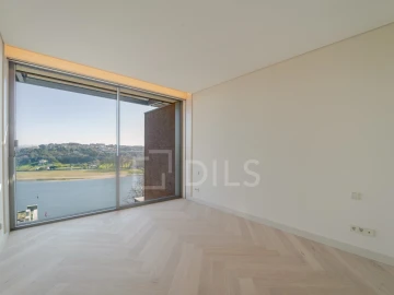 Apartamento T4 para Venda em Campanhã