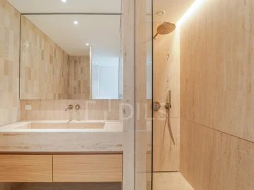Apartamento T4 para Venda em Campanhã