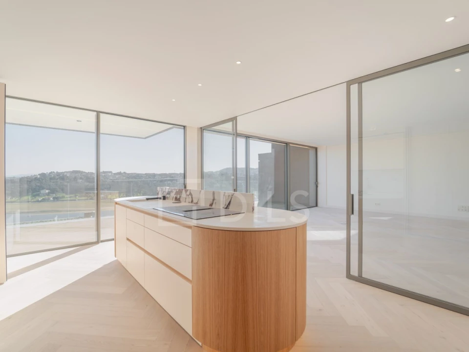 Apartamento T4 para Venda em Campanhã Foto 7