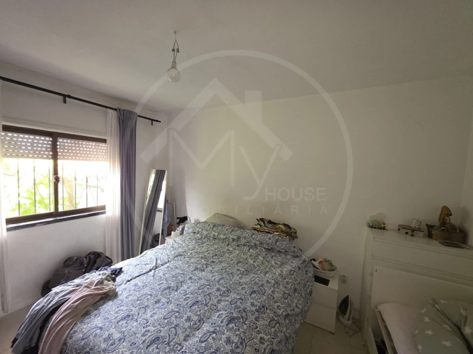 Moradia T7 para Venda em Charneca de Caparica e Sobreda Foto 12