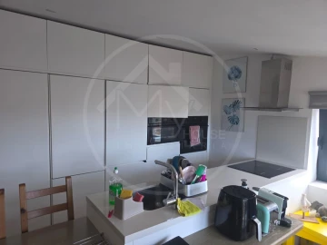 Moradia T7 para Venda em Charneca de Caparica e Sobreda