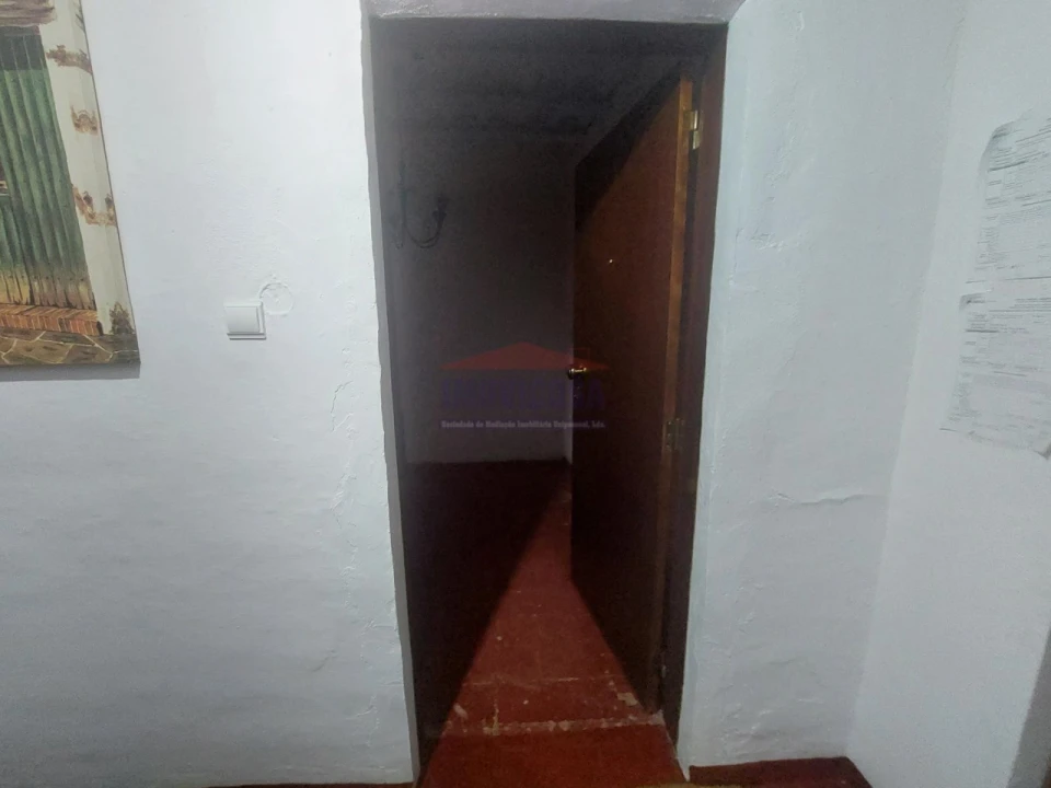 Apartamento T1 para Venda em Borba (Matriz) Foto 7